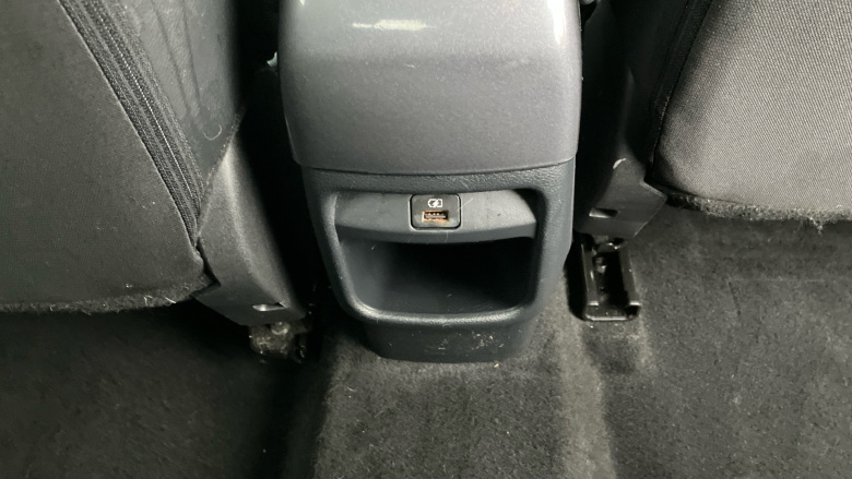 Nissan Juke 1.0 DiG-T 114 N-Connecta 5dr Petrol Hatchback